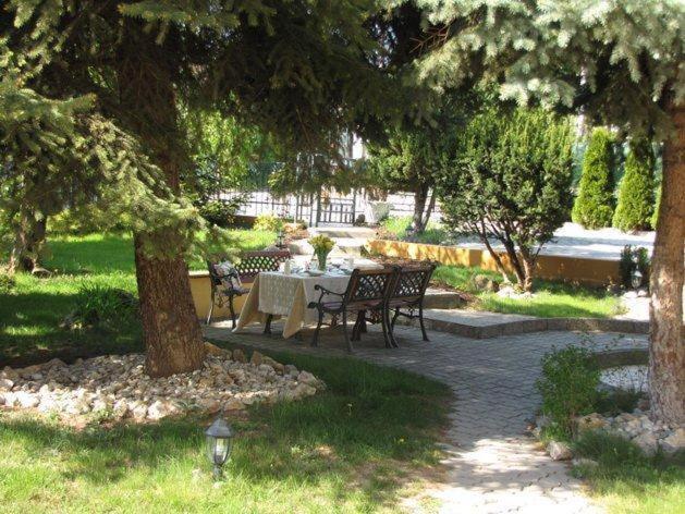 Hotel Zámok u Grofa Nitra Exterior foto