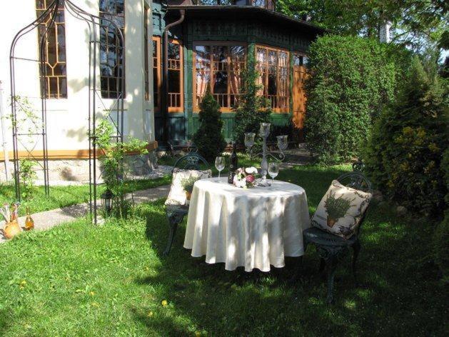 Hotel Zámok u Grofa Nitra Exterior foto